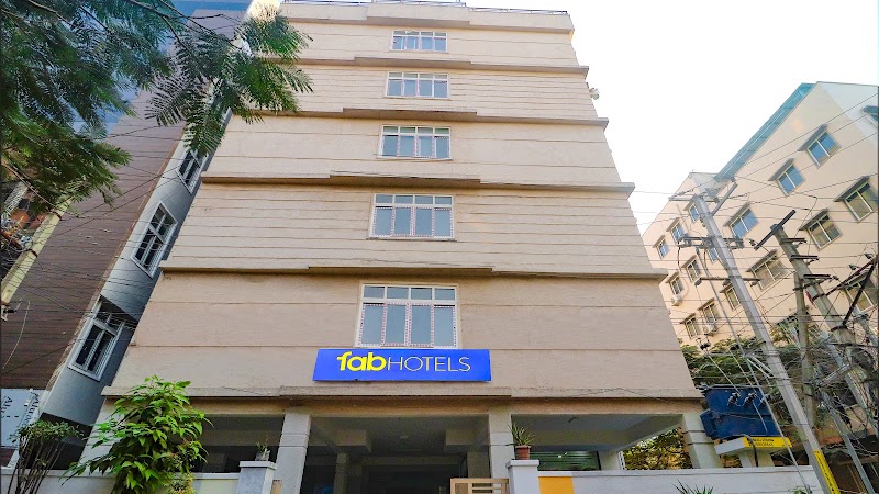 FabHotel Golden Hitech