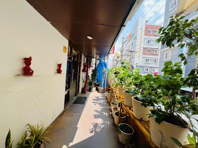 HOTEL RAINTR33