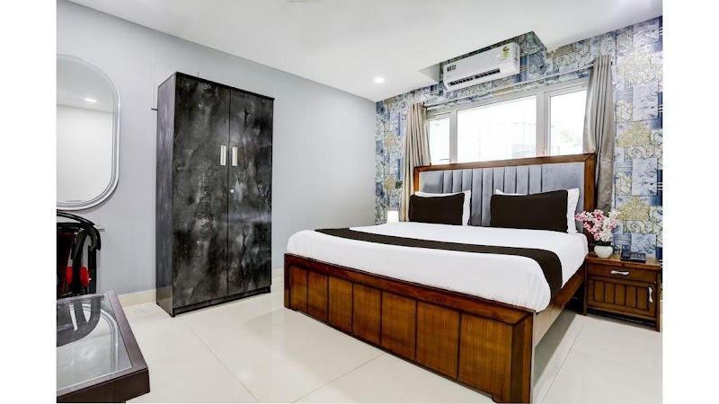 Super Townhouse by OYO VIP Hills Hitech City