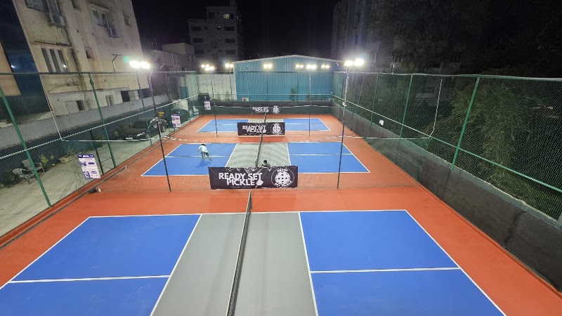 Ready Set PickleBall Arena