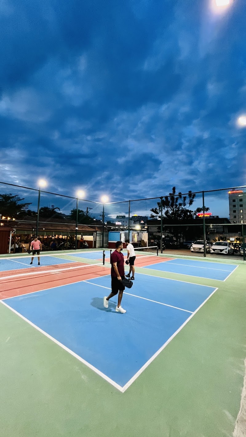 Golden Pickleball Club